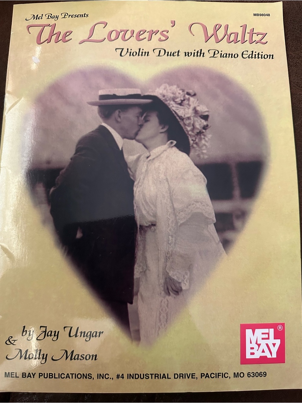 Mel Bay The Lovers' Waltz Violin Duet - Cream & Pink Cover